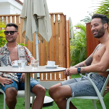 Hotel apartamentowy Mar Bianco - Gay Men Only *